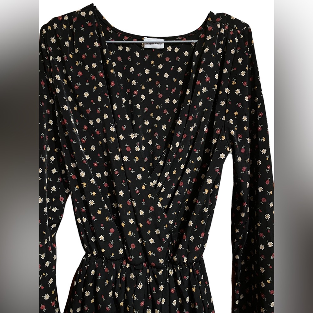 Brigitte Bailey long sleeve black floral romper size large - Picture 3 of 7